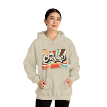 Load image into Gallery viewer, Retro Oregon Unisex Heavy Blend™ Hooded Sweatshirt