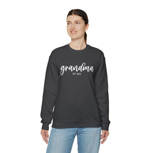 Grandma Est. 2023 Unisex Heavy Blend™ Crewneck Sweatshirt