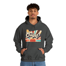 Load image into Gallery viewer, Retro Oregon Unisex Heavy Blend™ Hooded Sweatshirt