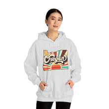 Load image into Gallery viewer, Retro Oregon Unisex Heavy Blend™ Hooded Sweatshirt