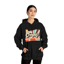 Load image into Gallery viewer, Retro Oregon Unisex Heavy Blend™ Hooded Sweatshirt