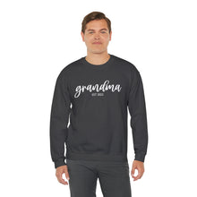 Load image into Gallery viewer, Grandma Est. 2023 Unisex Heavy Blend™ Crewneck Sweatshirt